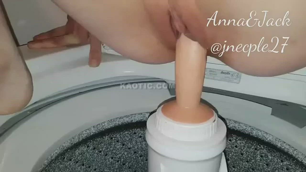 Dildo Machine Pussy clip