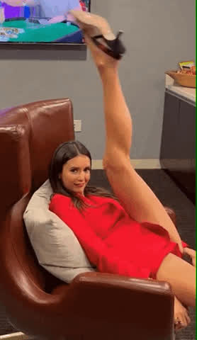 Celebrity Legs Nina Dobrev clip
