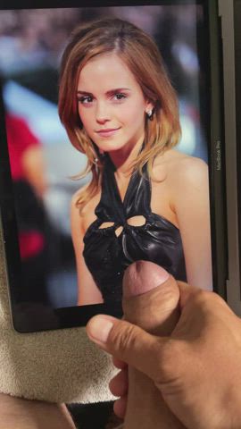 Cumtribute on Emma Watson's perfect face... My Queen of Cumtributes.. Enjoy ! 😁