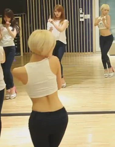 Dancing Korean Stripper clip