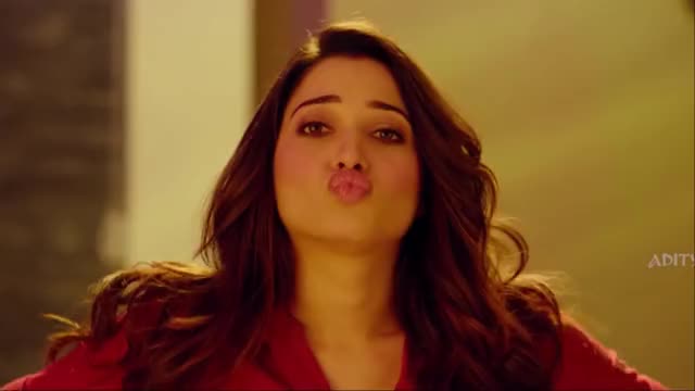 Tamannah kissing