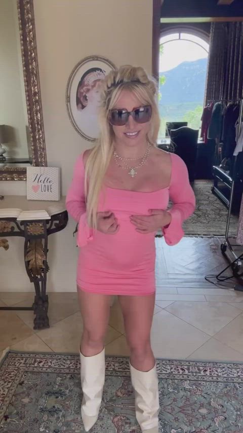 ass britney spears celebrity cleavage dirty blonde legs natural tits small tits clip