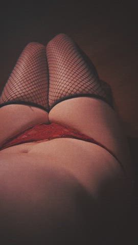 do you like fishnets? they are my favorite :3