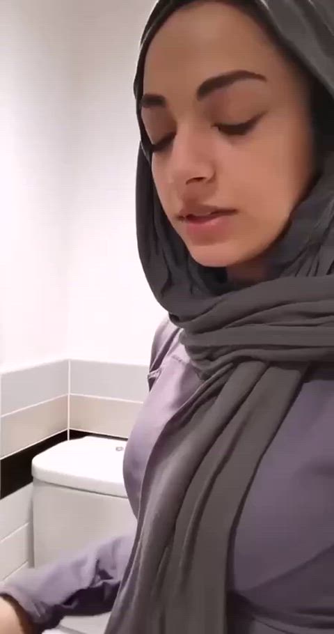 blowjob muslim toilet clip