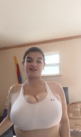 Look at those tits!