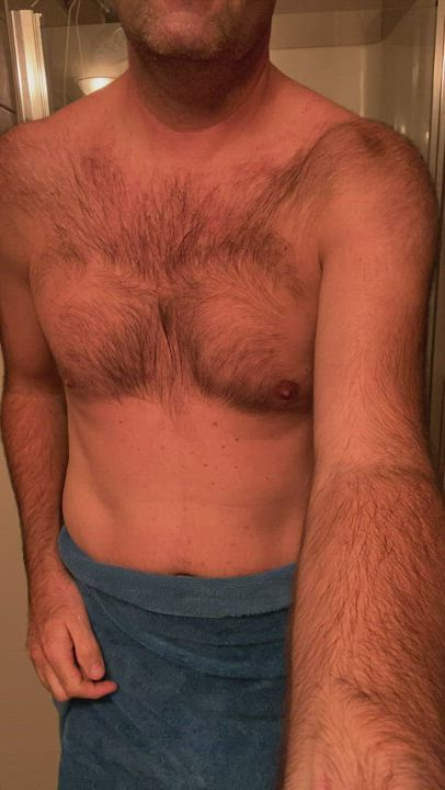 46 [m] freshly showered. Did I miss a spot??