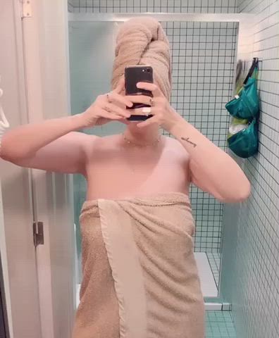 big titty towel drop