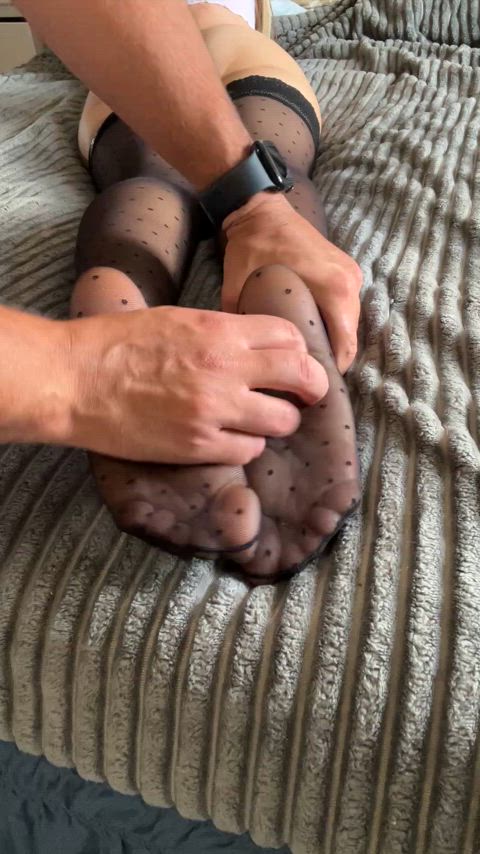 feet feet fetish foot foot fetish nylon nylons soles tickling clip