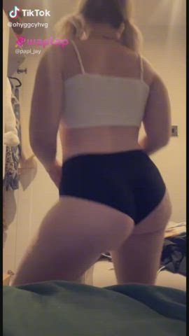 ass dancing tiktok twerking clip