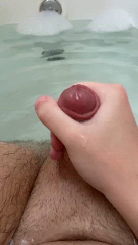 bathtub cum femboy horny newbie clip