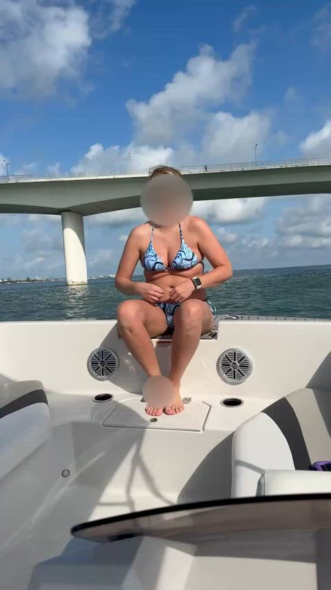 Flashing my tits on the boat!