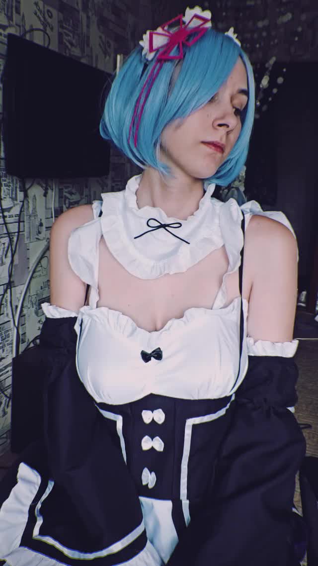 Show yourself Rem !!! - Only look in my eyes Senpai!!!