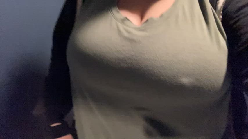 Sneaky titty drop at work 🤤