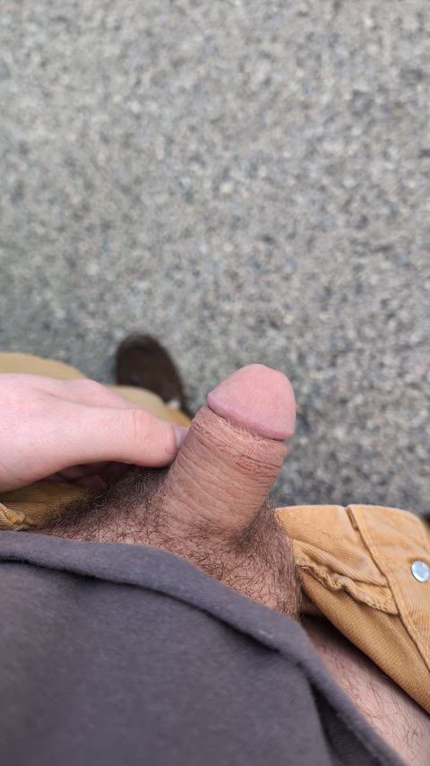 cock cut cock gay pee peeing piss pissing public solo male-pissing clip