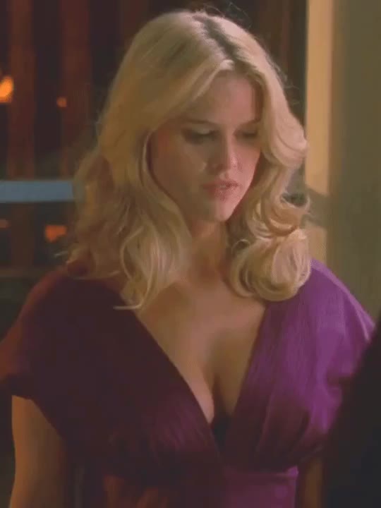 (187398) She's Out of My League (2010) Alice Eve as Molly (brightened)