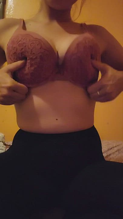 Big Tits Boobs Bra Natural Tits Nipple Piercing Titty Drop clip