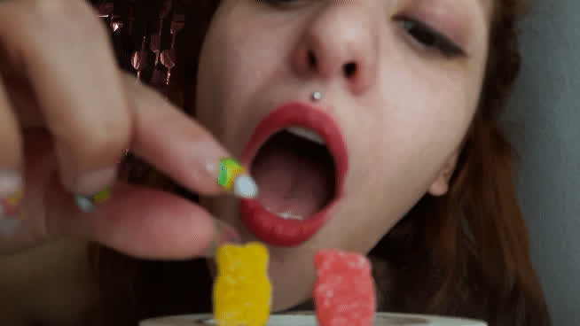 food fetish giantess vore clip