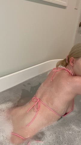 amateur ass babe bath bathtub bikini blonde bubble butt round butt tattoo clip