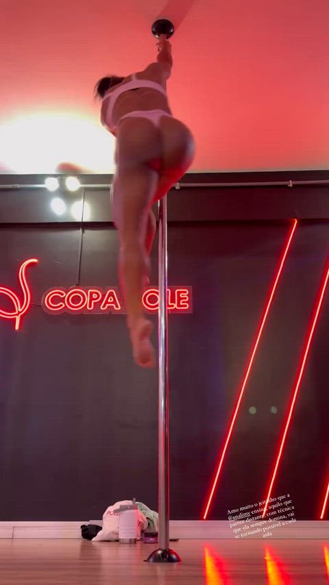 ass big ass big tits brazilian celebrity fitness muscular girl pole dance clip