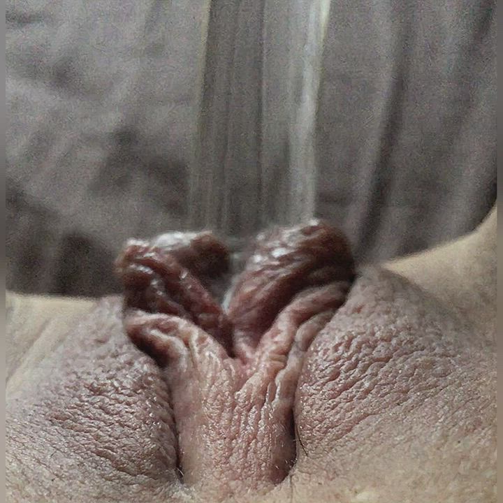 Cum Wet Pussy clip