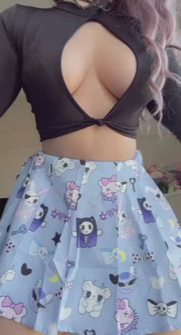 Goth girls with big tits are known for being great in bed, let me show you