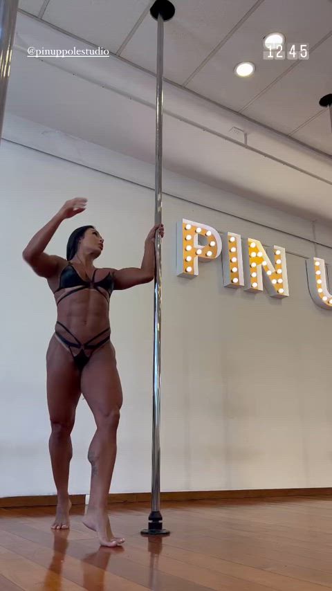 ass big ass big tits brazilian celebrity dancing muscular girl pole dance clip