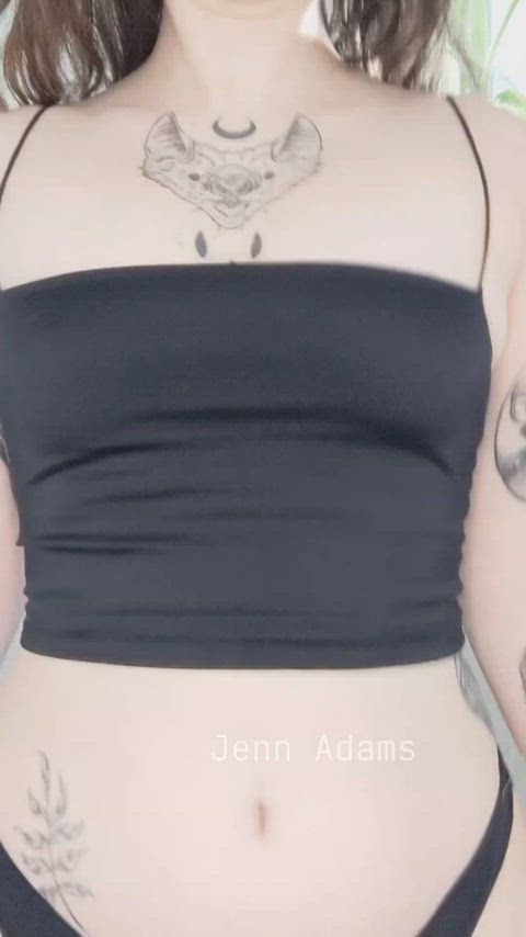 amateur boobs brunette cute natural tits petite tattoo tits goth-girls clip