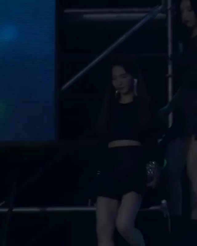 181220 Red Velvet - Butterflies Wendy Fancam by FantasyBlue at KPMA 2018 1