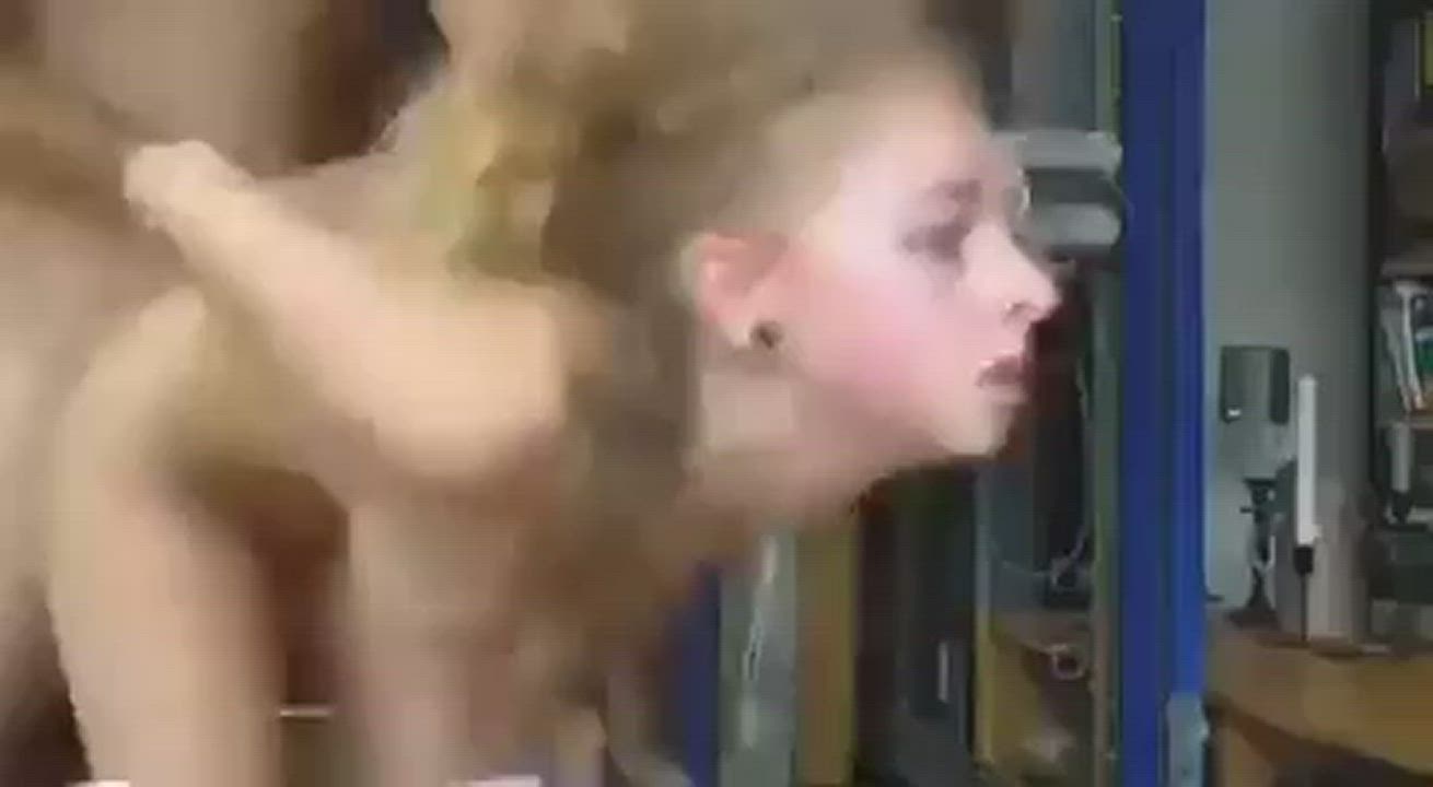 Anyone know the name of the girl? She got other vids like this just forgot her name.