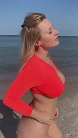 beach big ass big tits bikini blonde bubble butt clip