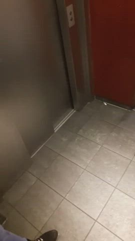 blowjob elevator threesome clip