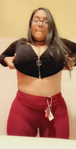 Big Tits Glasses Huge Tits Latina Selfie Solo Thick clip