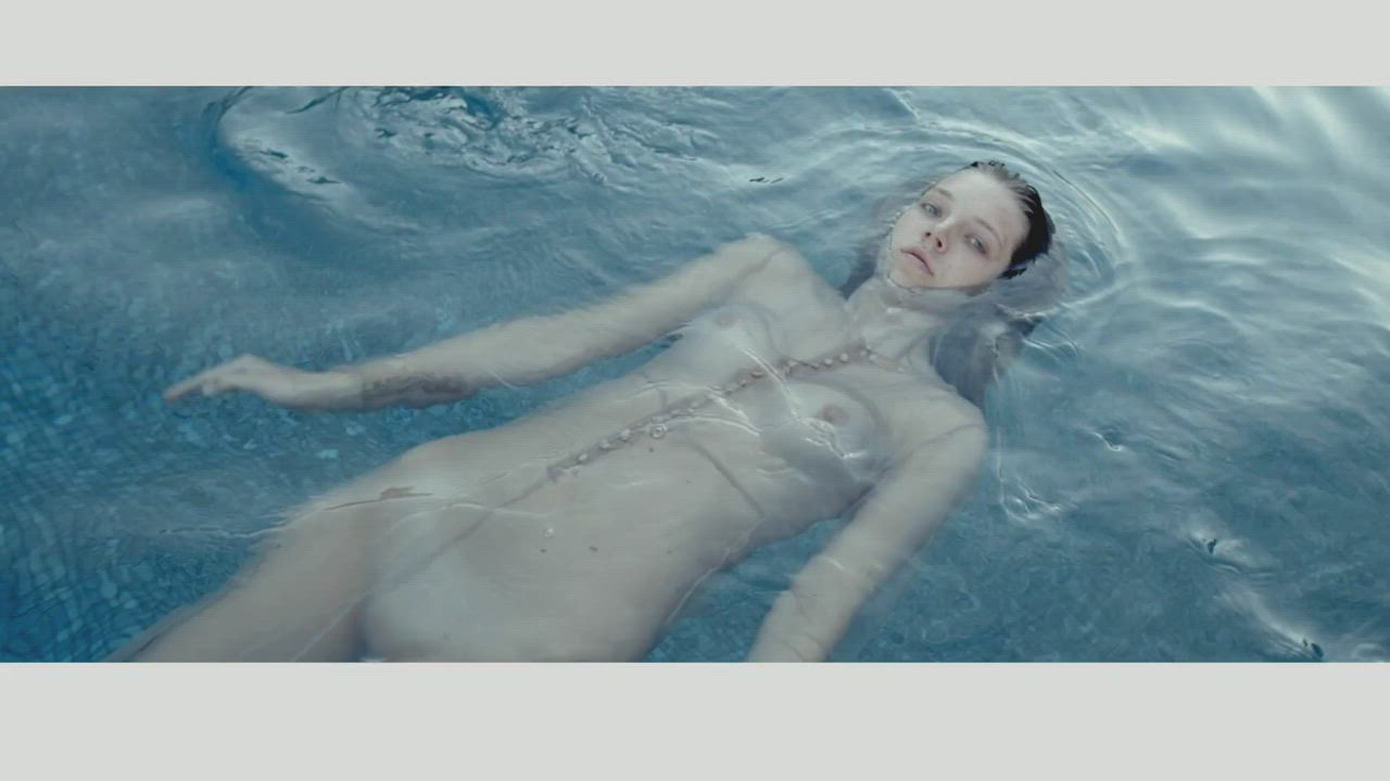 Model Norwegian Nudity clip