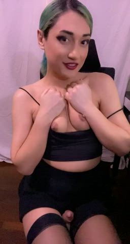 clothed small tits trans clip