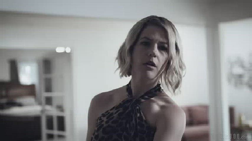 CFNM Handjob Kit Mercer MILF Mom Pornstar Taboo Towel clip