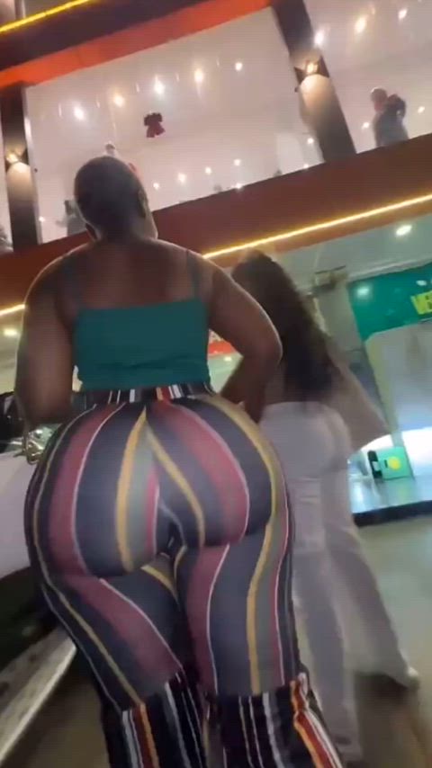 Massive Ghanaian Booty