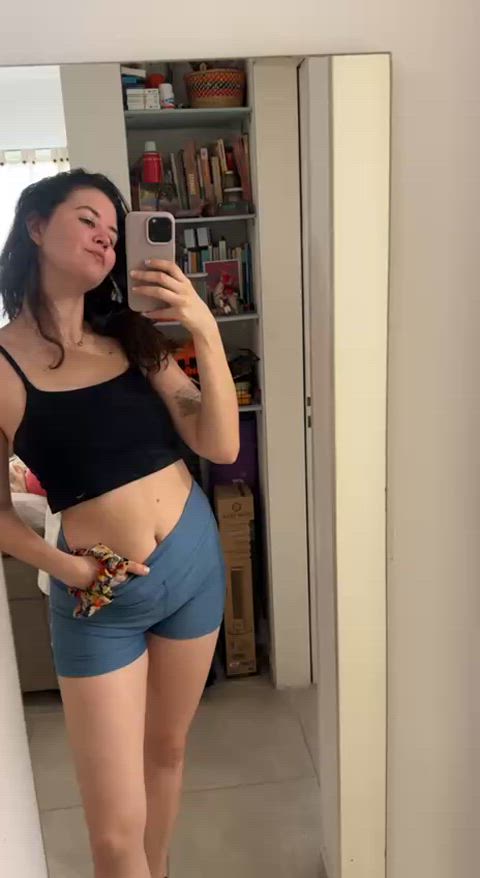 belly button clip