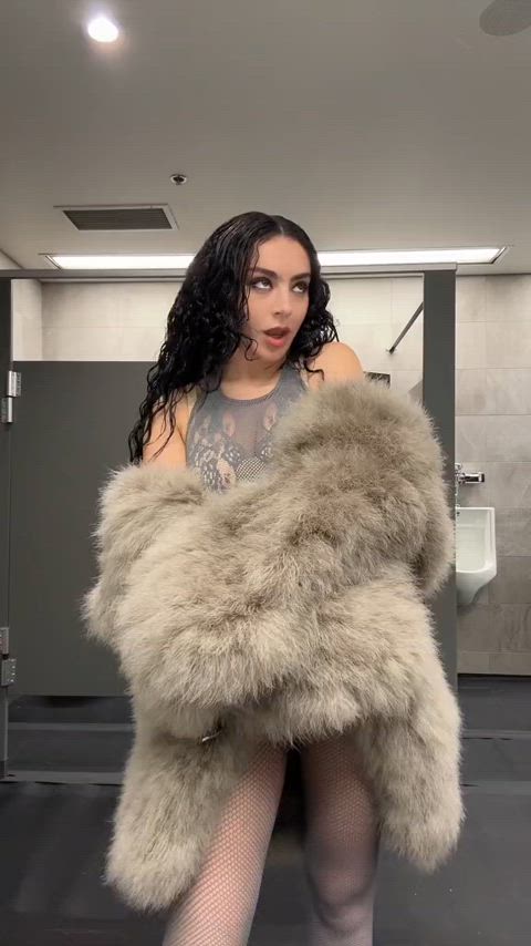 super cute in her new tiktok