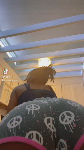 ass clapping booty ebony onlyfans shaking shorts tiktok clip