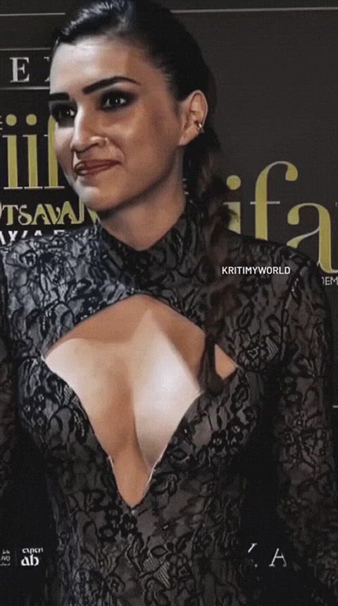 bollywood celebrity cleavage celebs clip