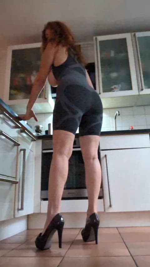 booty bungabooty fansly milf milfs just-boobs thick-booty clip