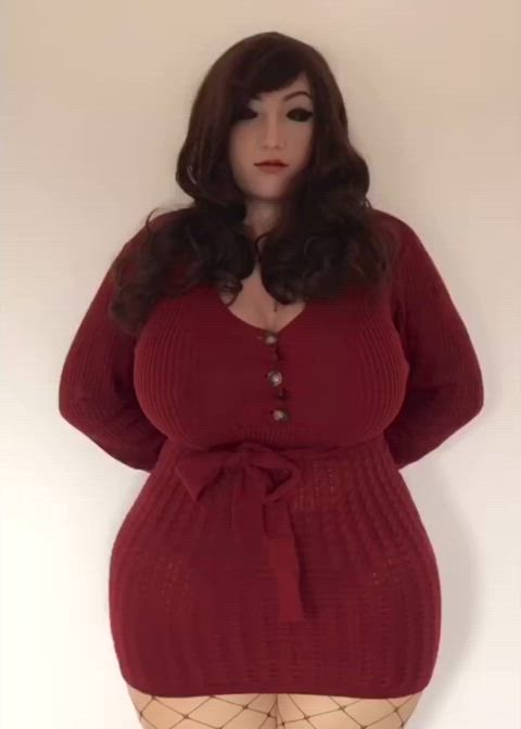 Cost curvy tease