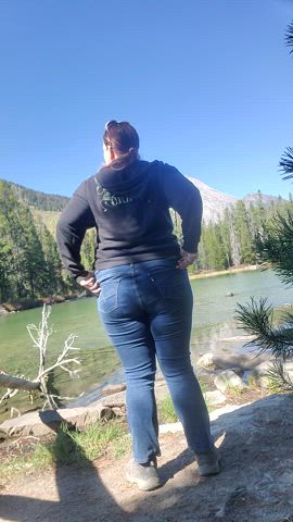 ass bbw big ass chubby exhibitionism jeans milf natural outdoor tease clip