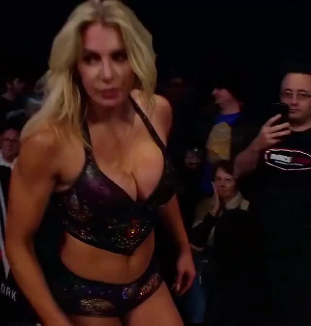 Charlotte RAW 1