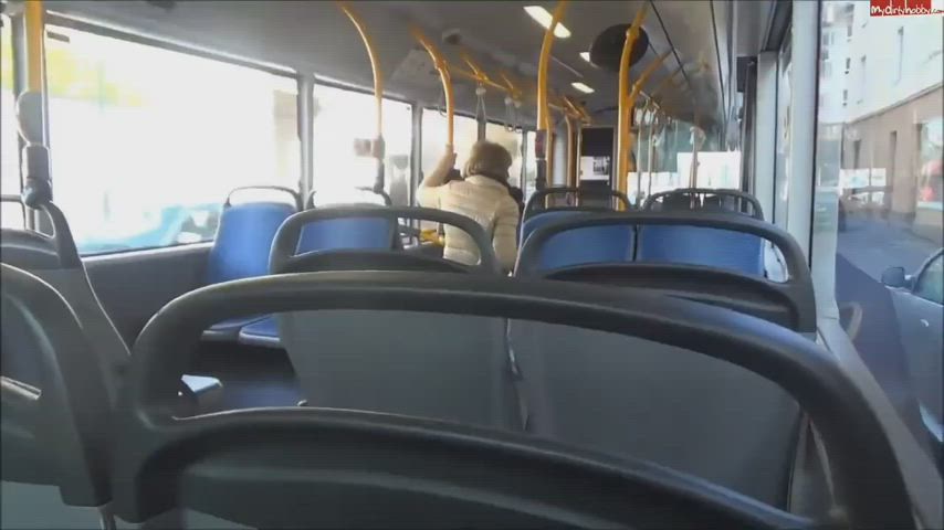 blowjob bus cum public clip