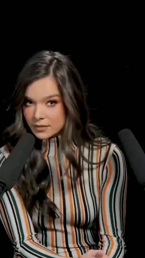 celebrity hailee steinfeld sexy clip