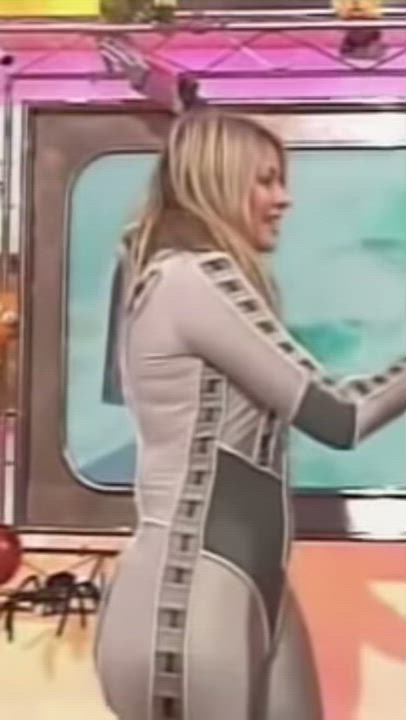 Holly Willoughby gets her ass slapped