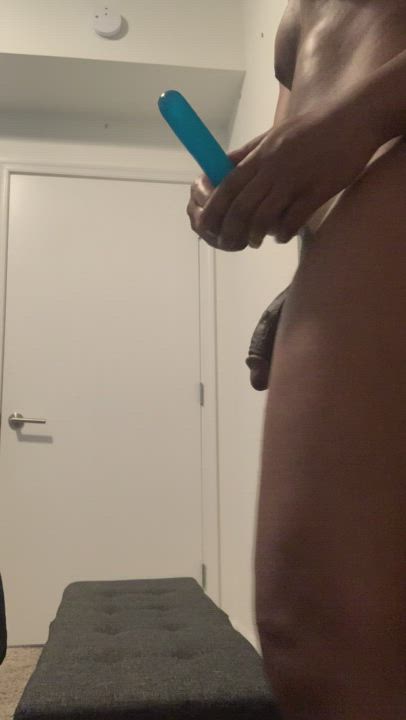 Check put my page to see my play. https://onlyfans.com/william_buttlicker