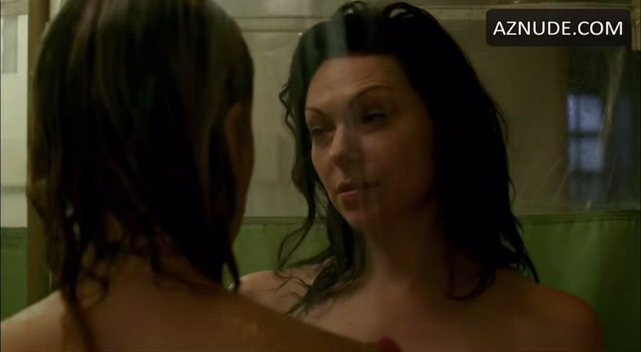 Taylor Schilling and Laura Prepon - Orange is the New Black (5x09)