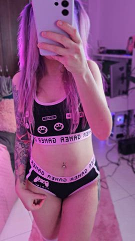 Does my gaming underwear match well together?